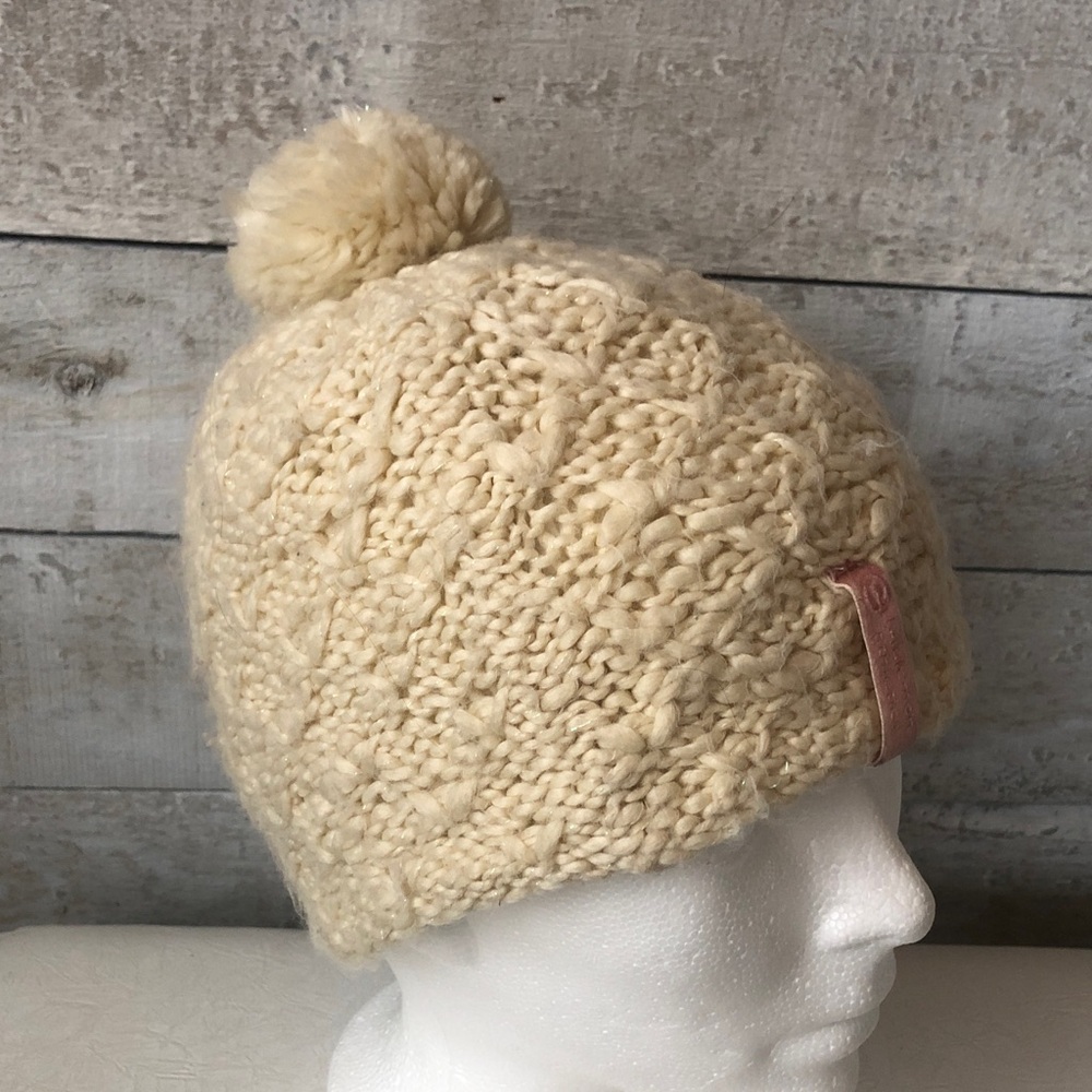Lululemon Metallic Wool blend knit beanie.